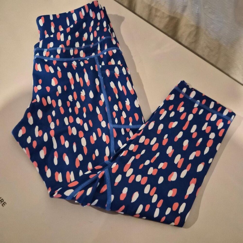 Zyia Light N Tight pocket capri style leggings  Size 6-8